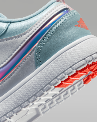 NIKE公式】ジョーダン 1 LOW ALT リトルキッズシューズ.オンライン
